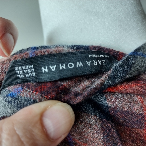 Zara Woman Size XL - Picture 3 of 3